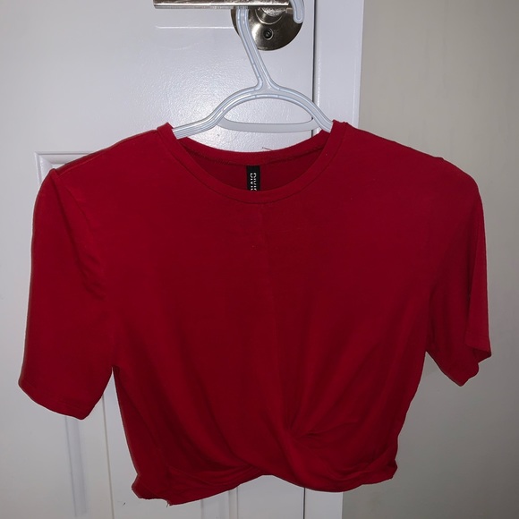 H&M Shirt ♡ DIVIDED BRAND - Picture 2 of 3